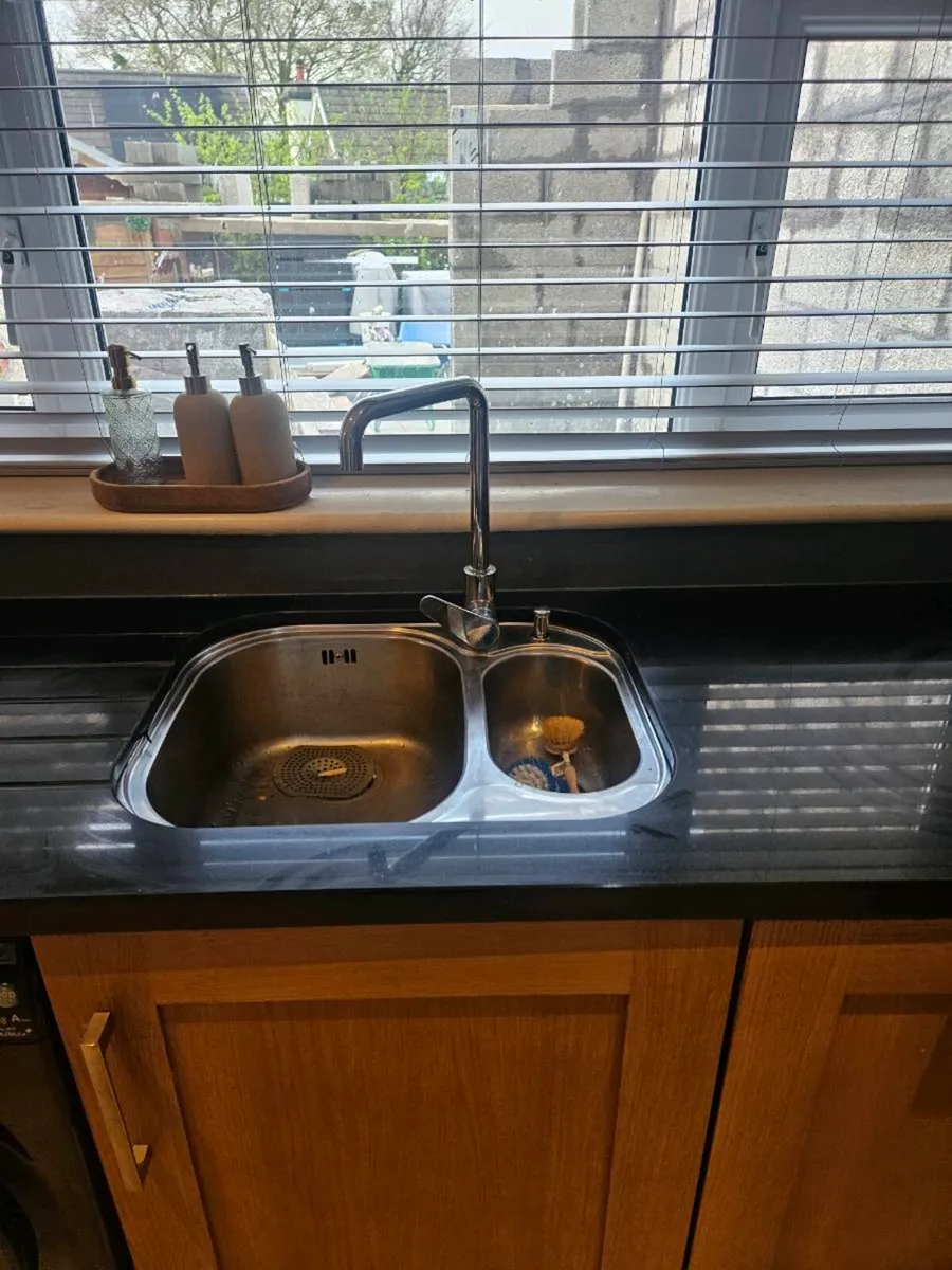 Fitted kitchen - Image 4