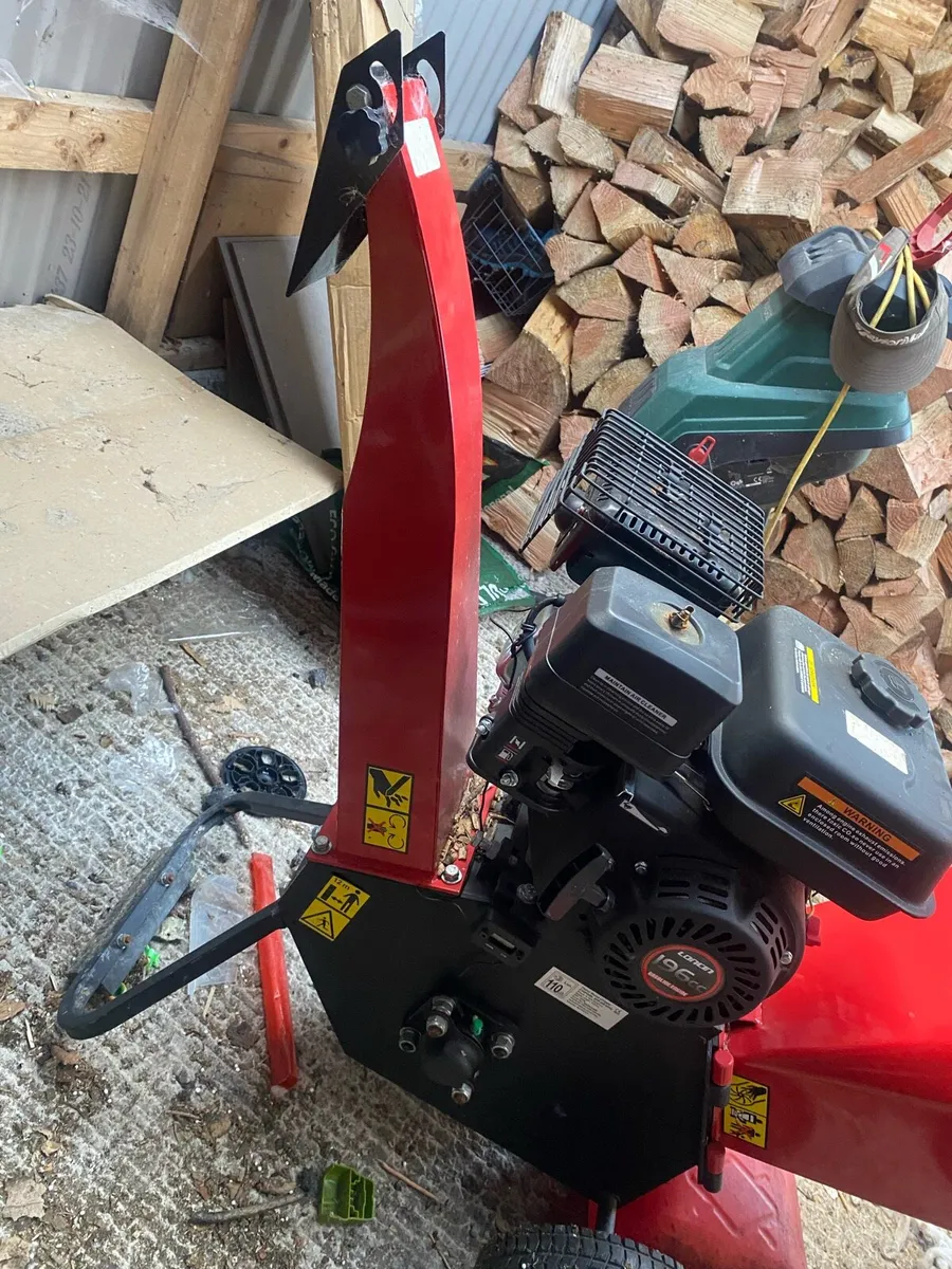 Petrol chipper - Image 2