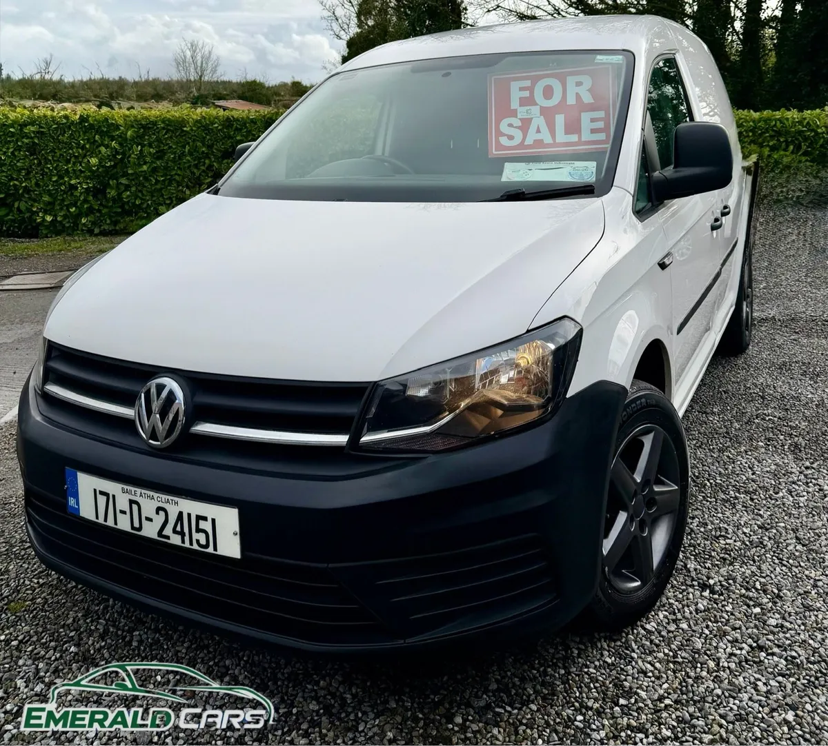 VW Caddy 2017 CVRT 03/27 TAX 09/26 - Image 2
