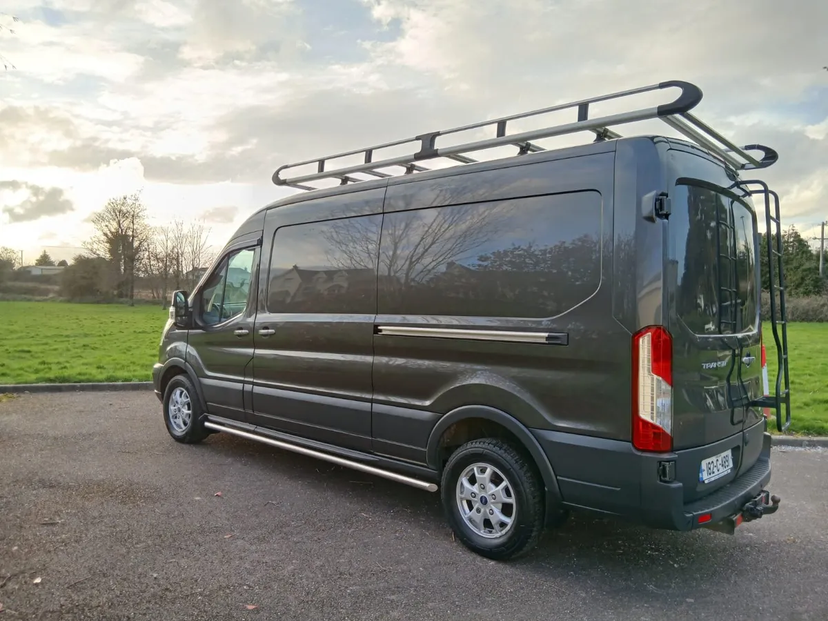 Ford Transit - Image 2