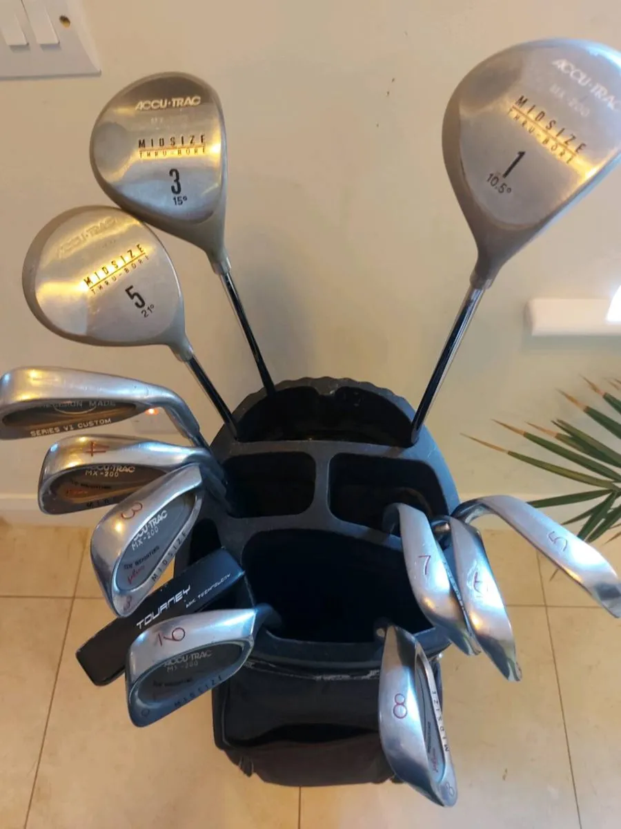Golf clubs - Image 1
