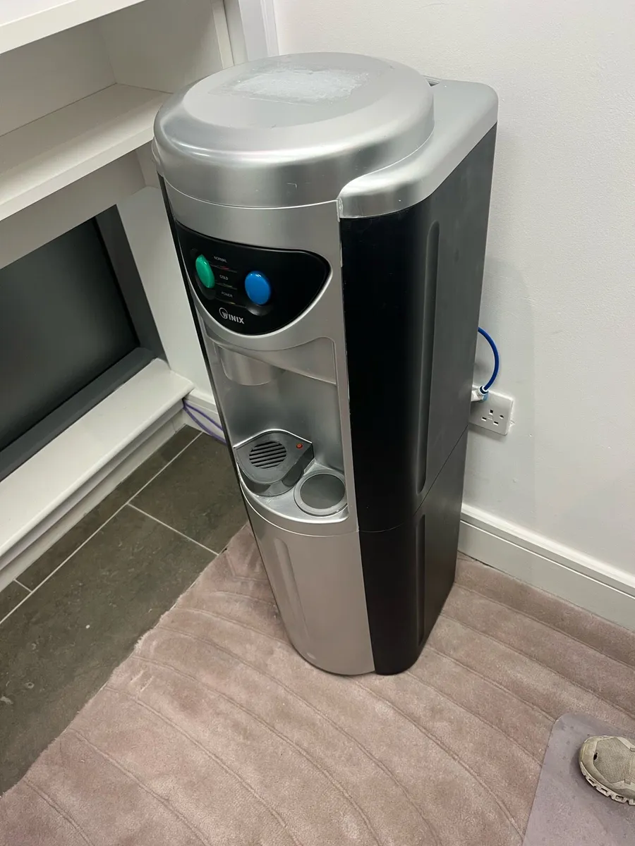 Water Drinking Fountain - Image 2