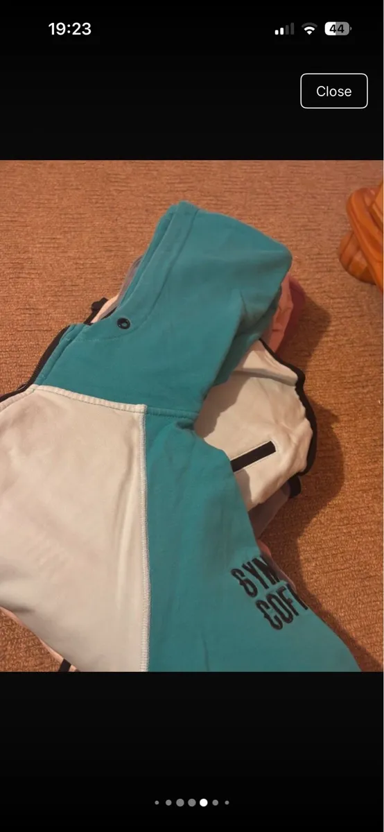 Runners and clothes - Image 3