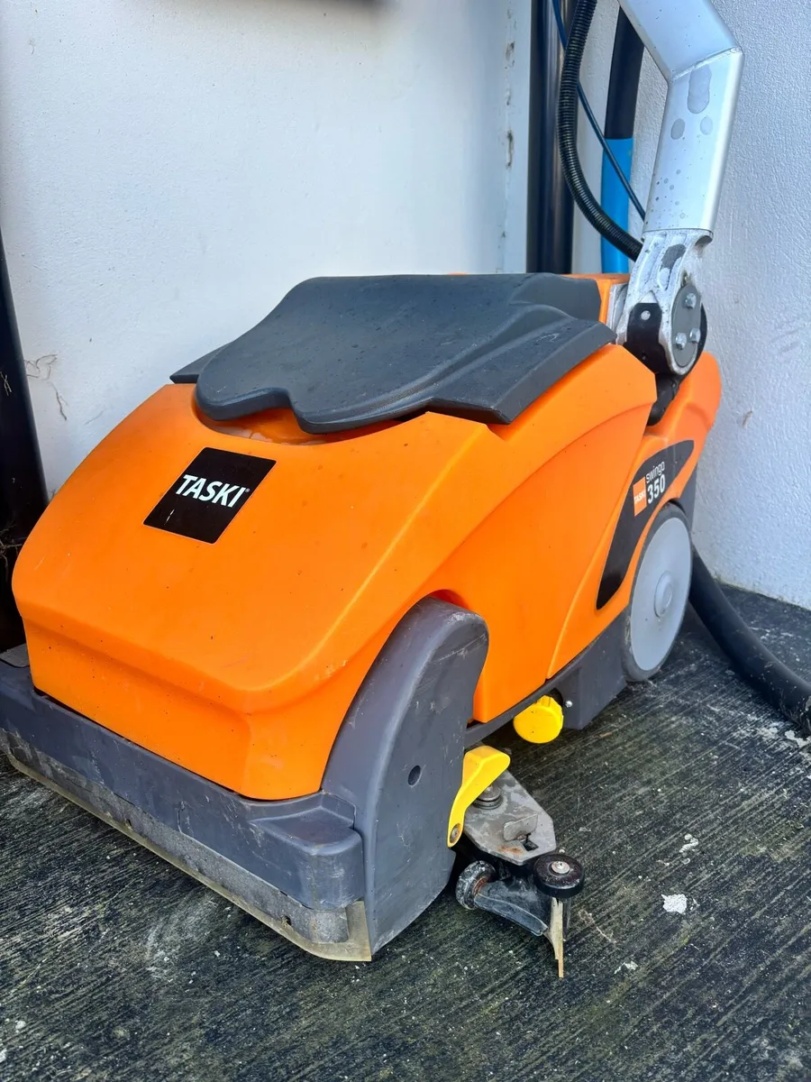 Taski floor polisher/dryer - Image 1
