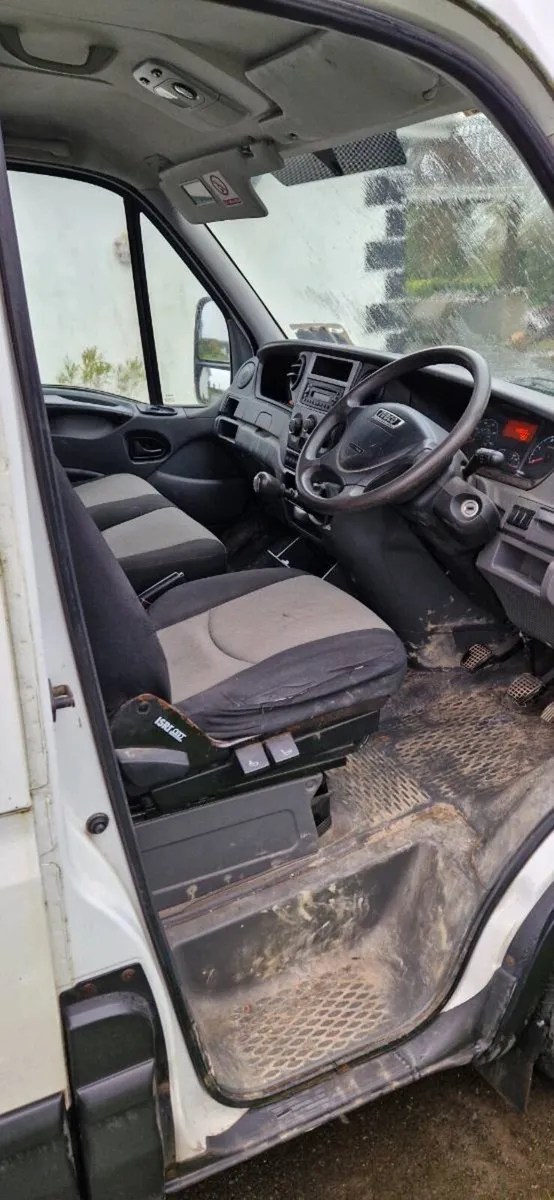 Iveco Daily Crew Cab Van - Image 4