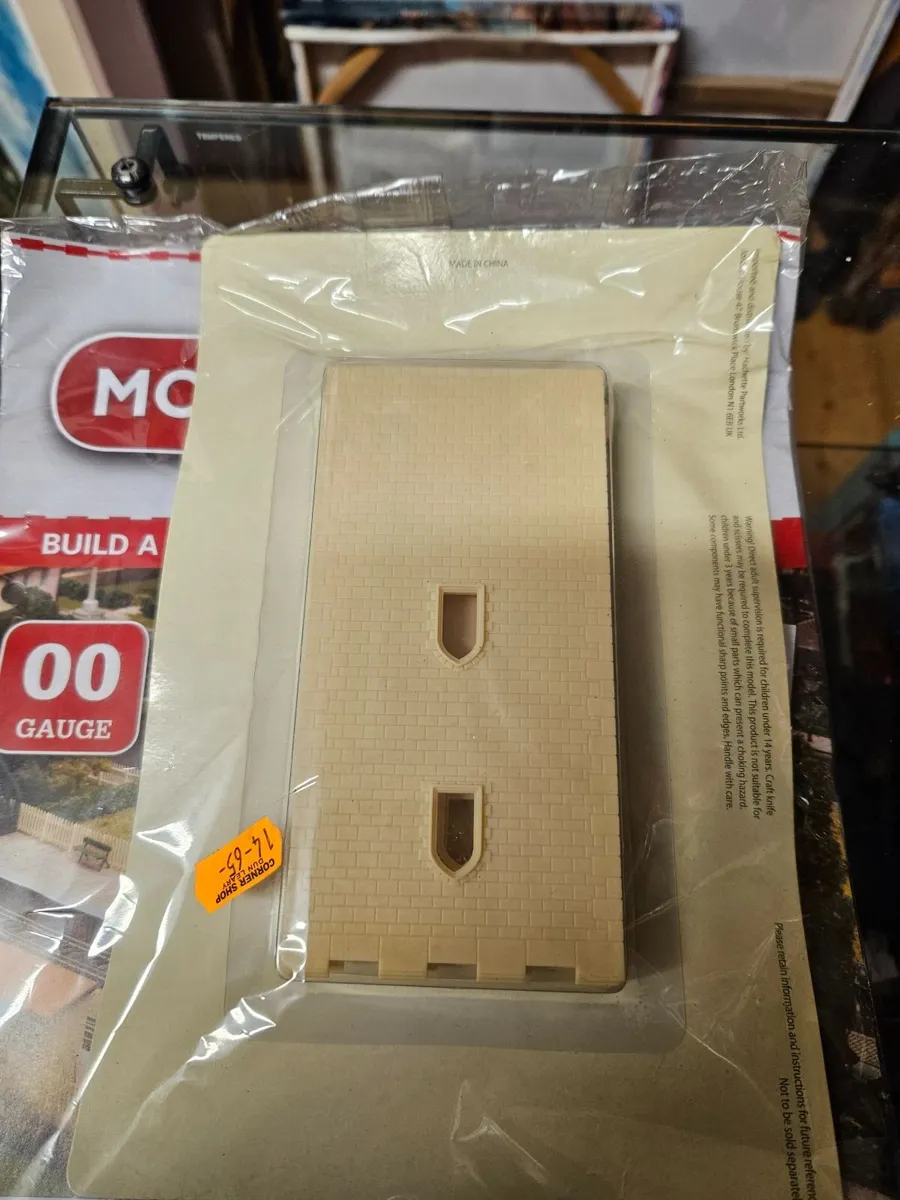 Hornby OO Gauge Church