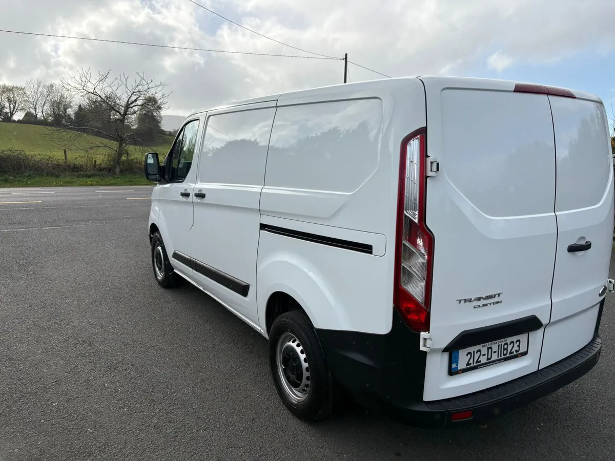 Ford Transit 2021 - Image 2