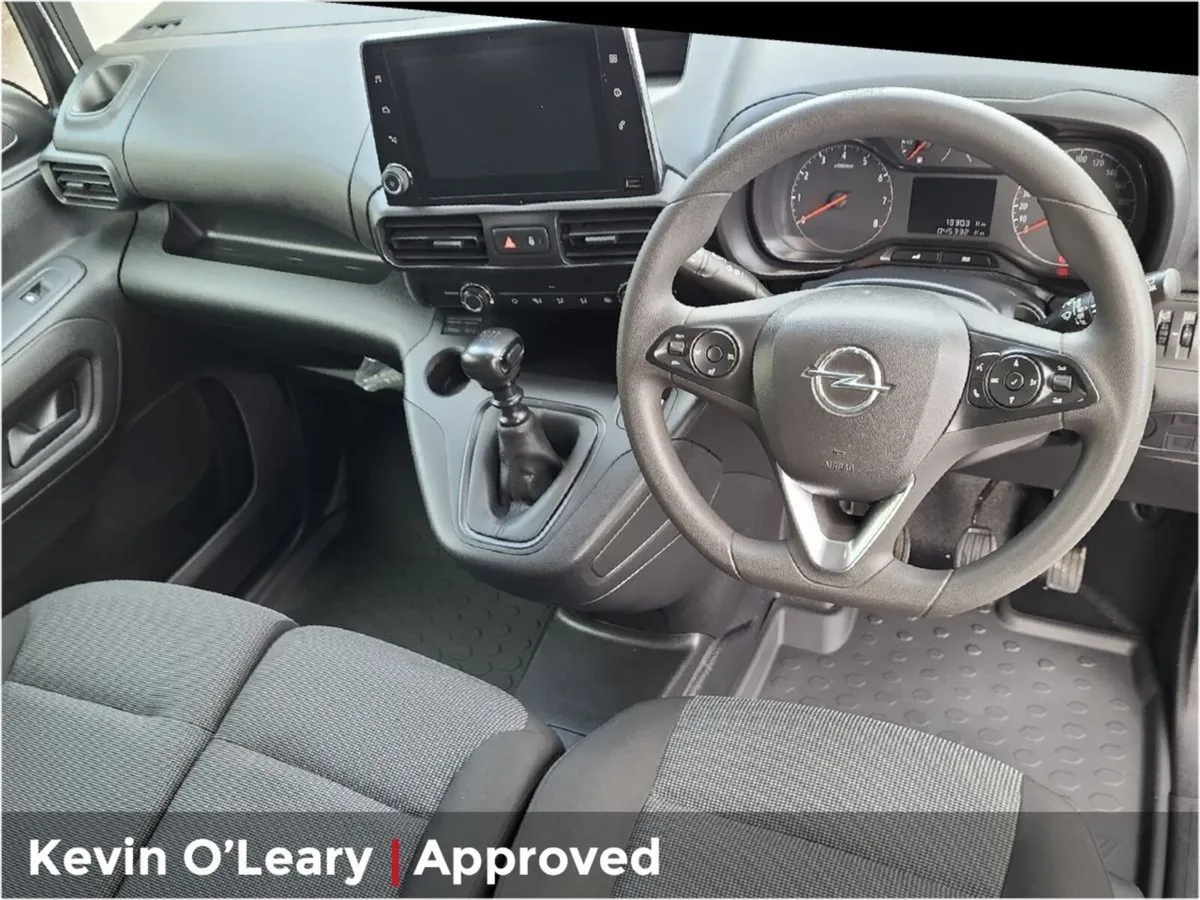 Opel Combo Komfort 2300 L2H1 1.5D 100PS 6 Speed - Image 3