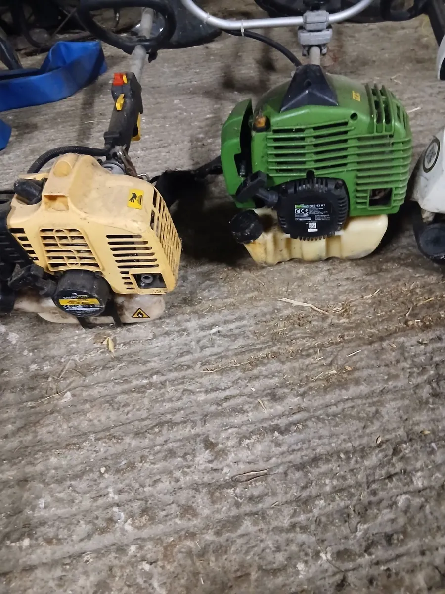 3 Strimmers - Image 2