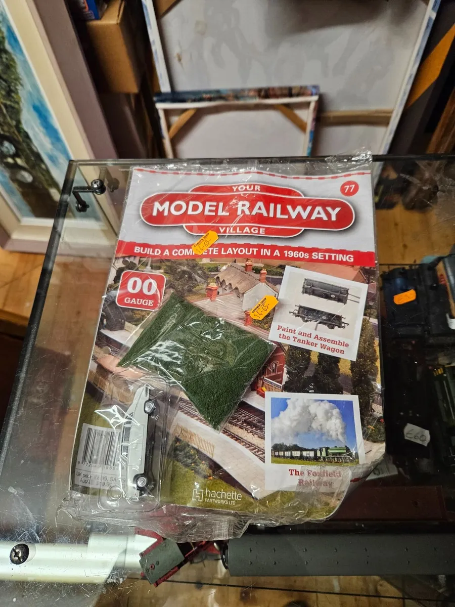 Hornby OO Gauge Car