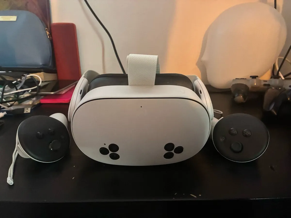 Meta quest 3s - Image 1