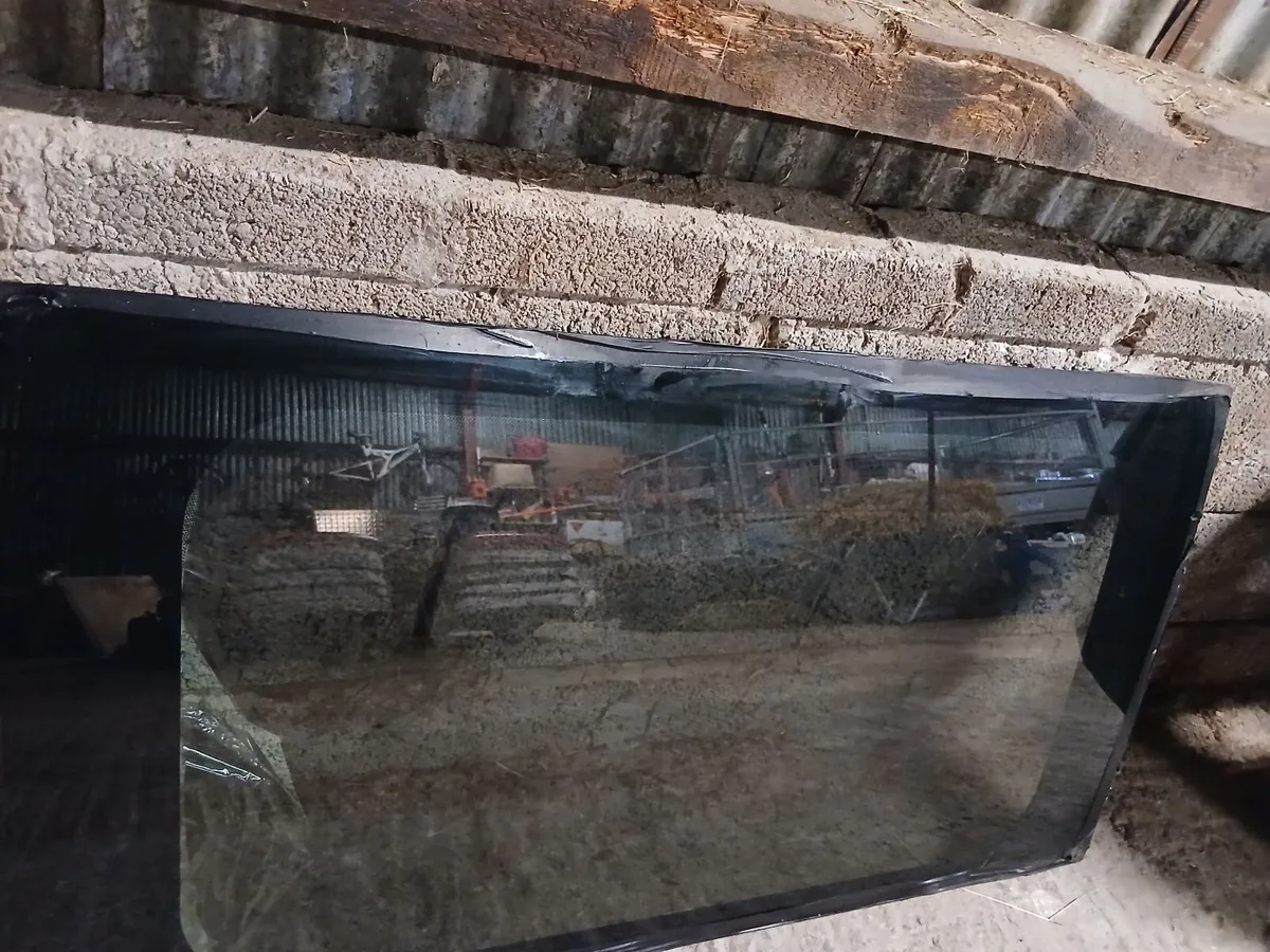 Ford Transit 2004 - Image 2