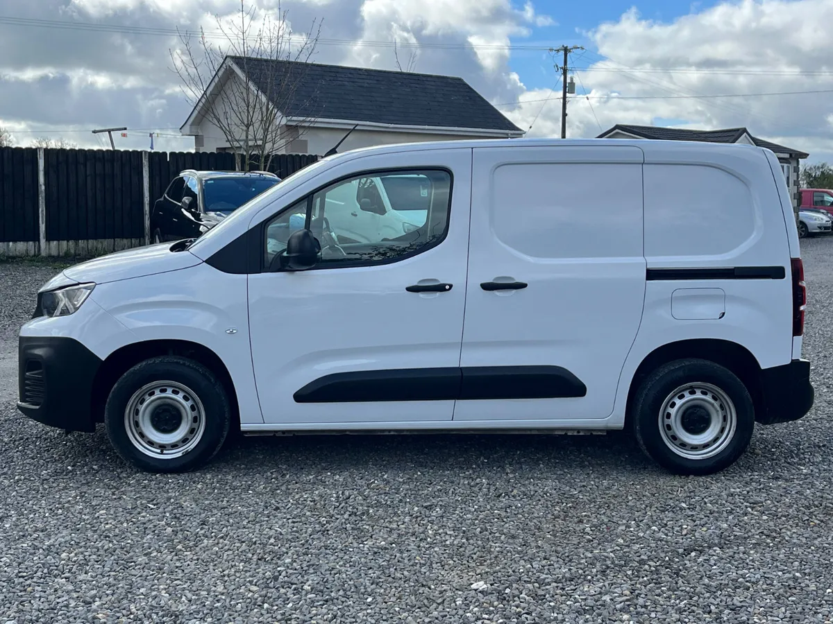 2023 PEUGEOT PARTNER 3 SEAT *34K KLMS* - Image 4