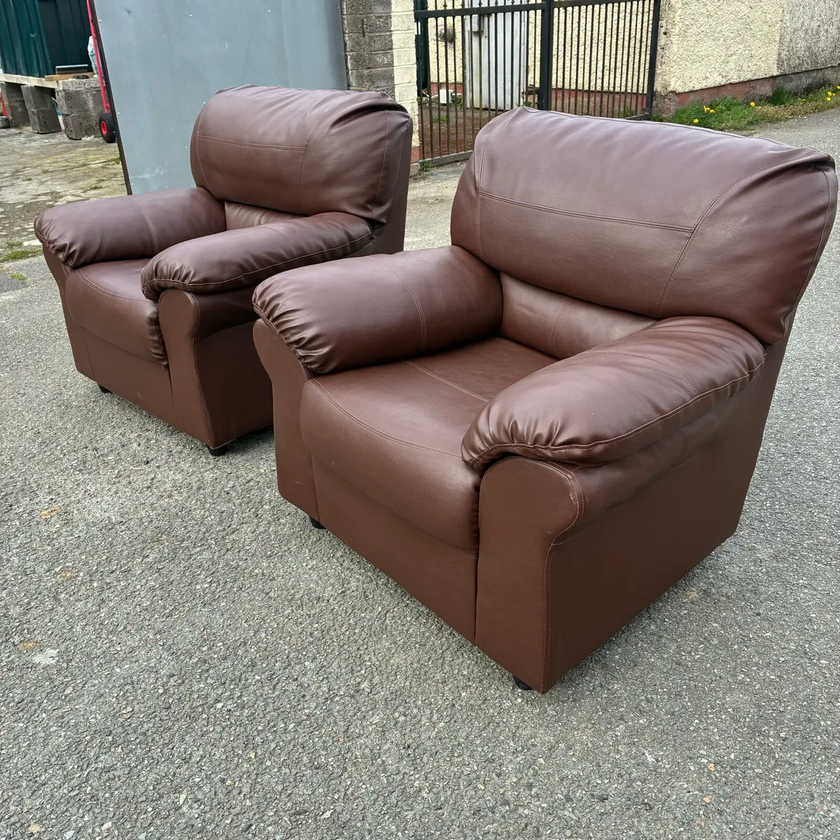 2 Brown Leather armchairs  €70 Each - Image 4