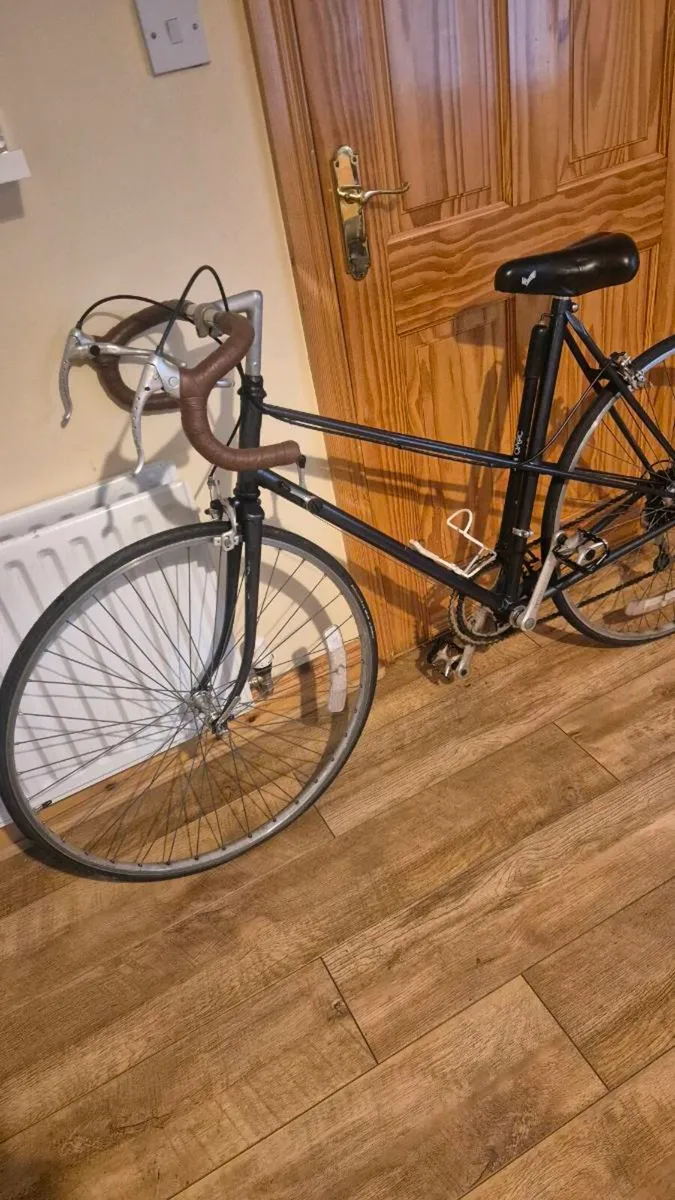 Classic vintage ladies road racing bike - Image 1