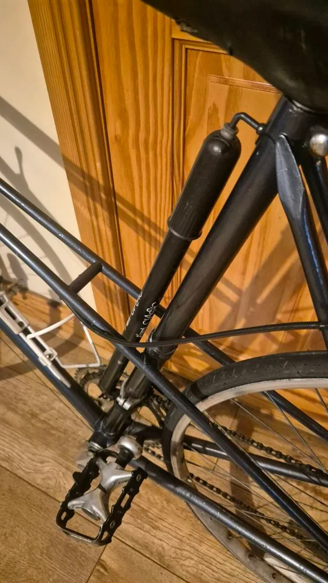 Classic vintage ladies road racing bike - Image 2