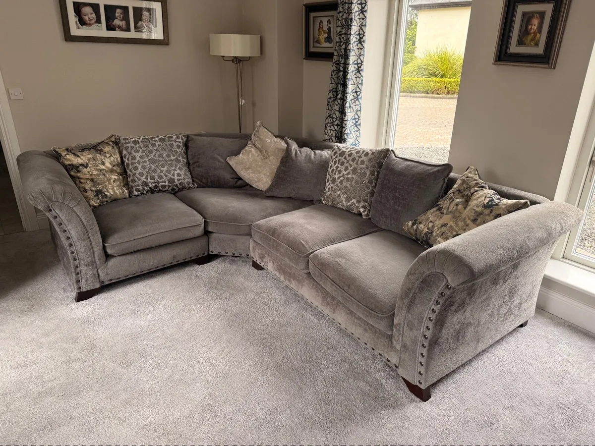 Corner Couch (with minor damage) FREE - Image 1