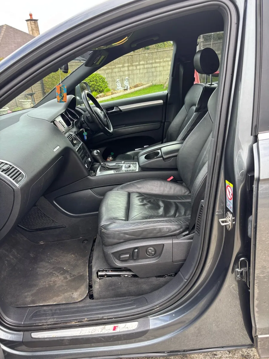 Audi Q7 - Image 3