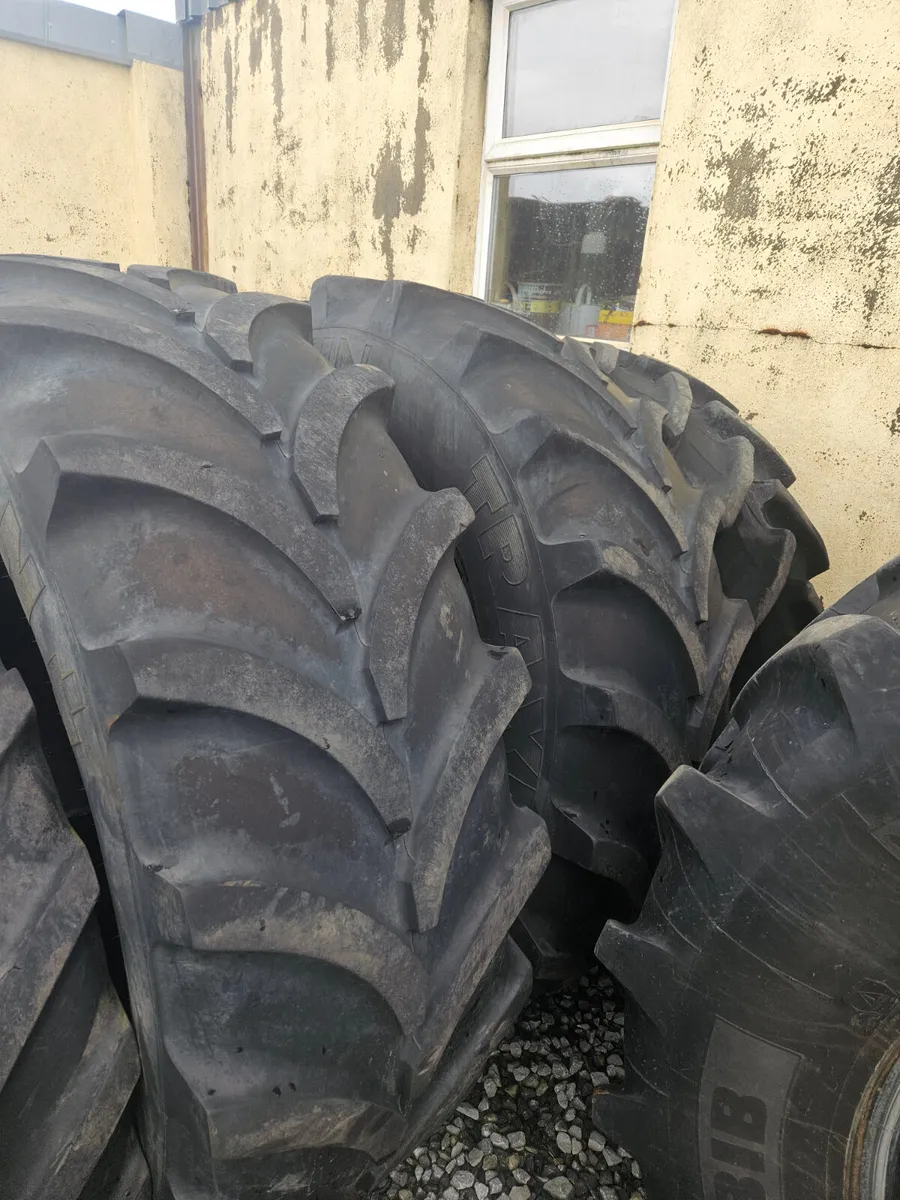Tyres 520/70×38 - Image 4