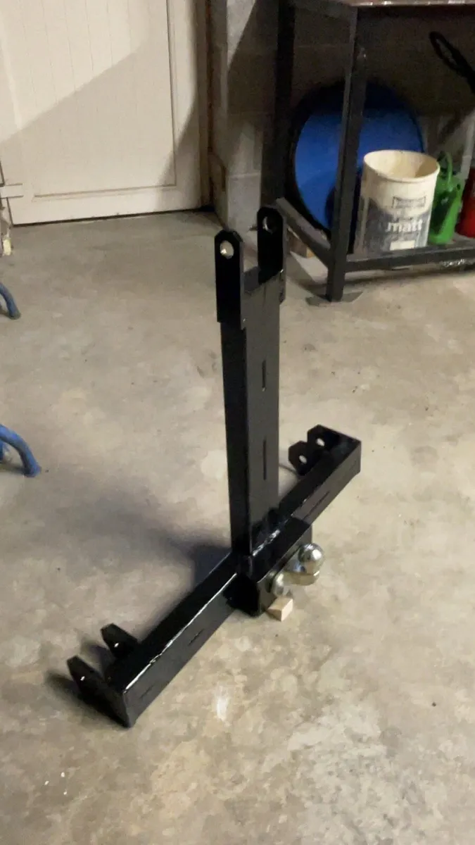 Ball hitch frame for 3 point linkage of tractor - Image 1