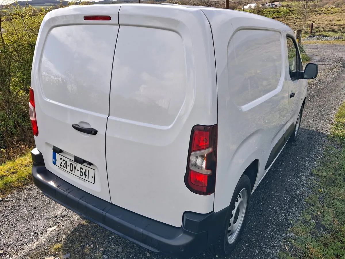 2023 Peugeot Partner low Kms NO VAT - Image 3