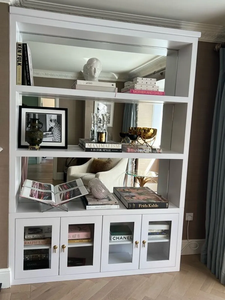 Living Room - Image 1