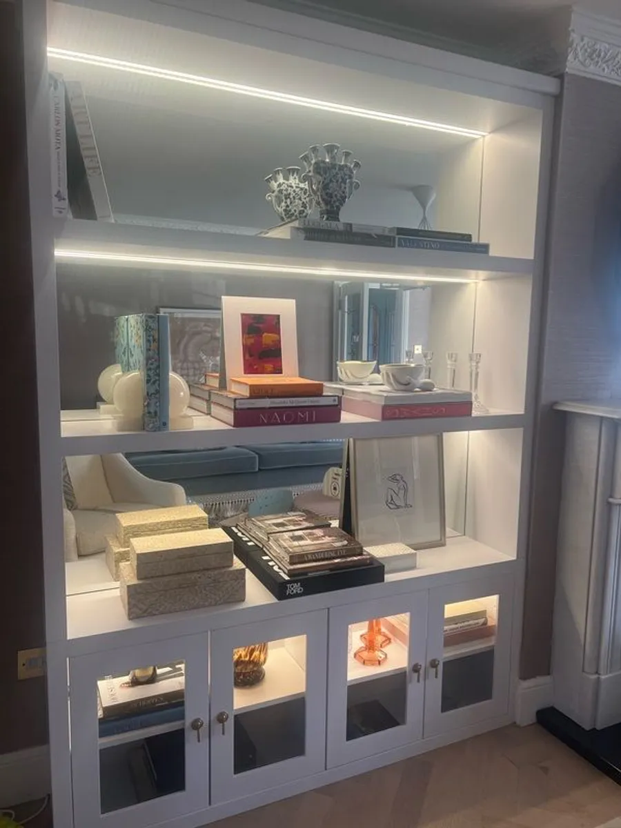 Living Room - Image 3