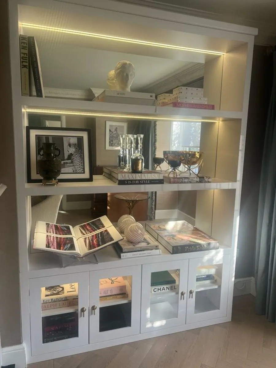 Living Room - Image 4