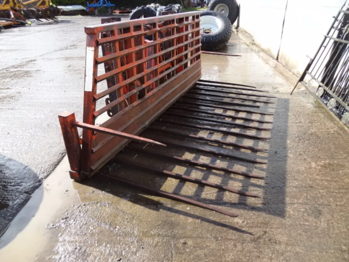 Moulton 9FT Push Off Buckrake - Image 3