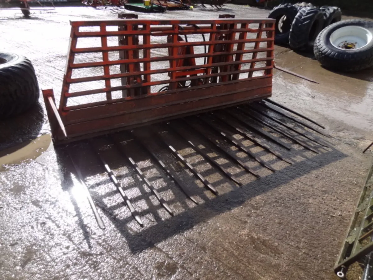 Moulton 9FT Push Off Buckrake - Image 2