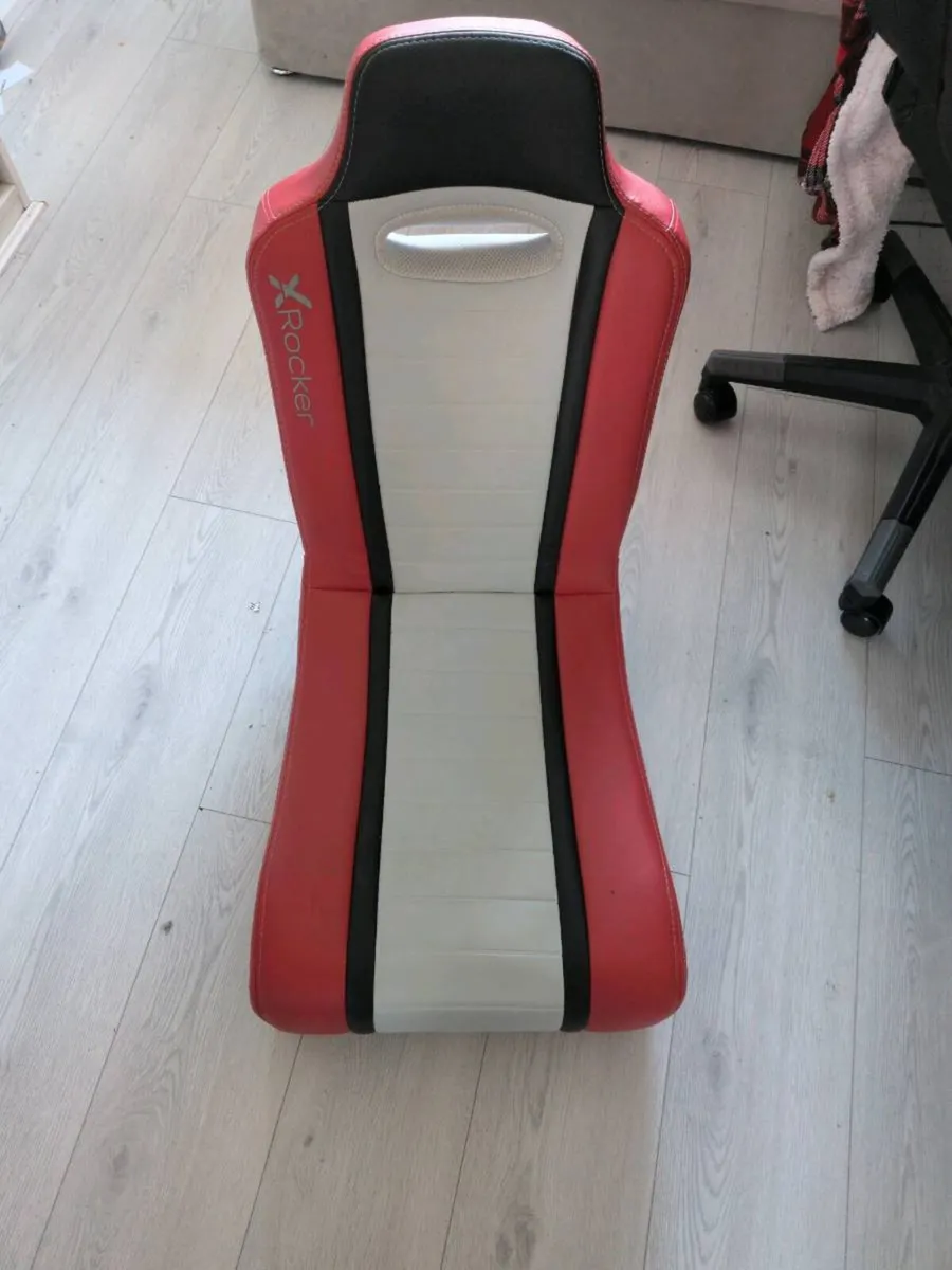 X rocker chair - Image 1