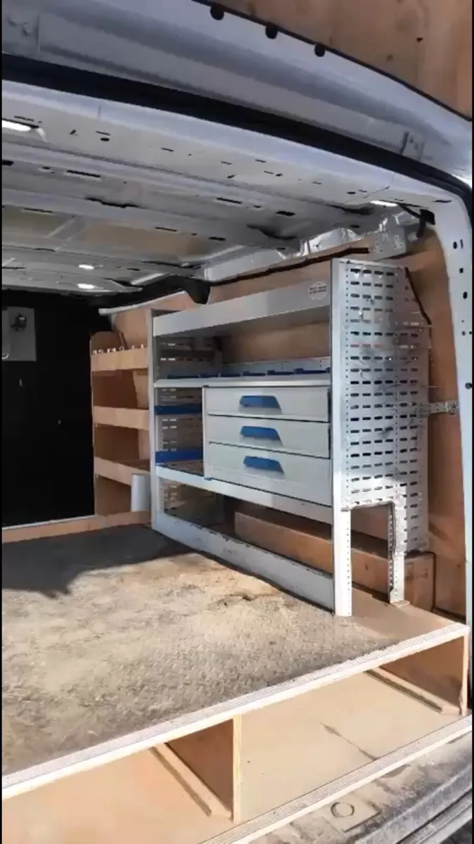 Ford Transit Custom - Image 3