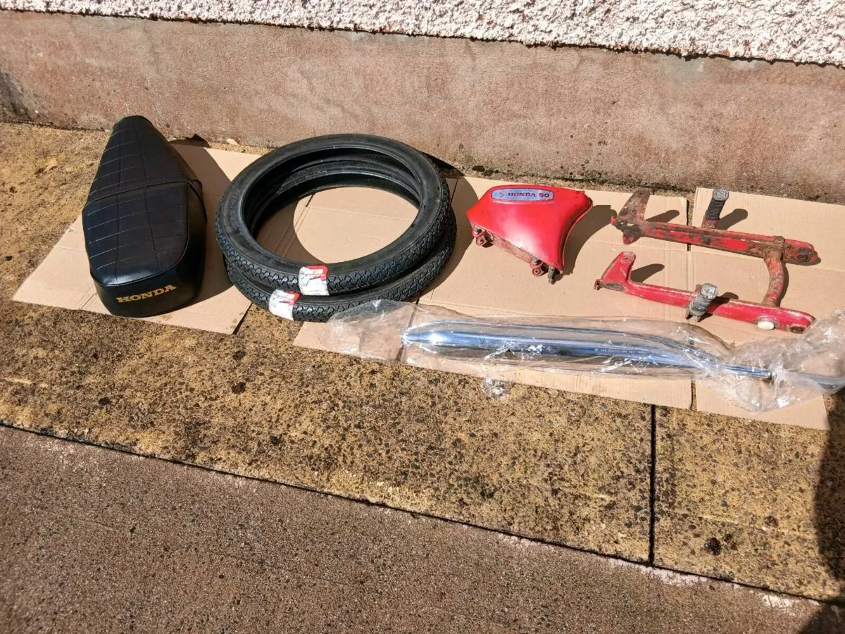 Honda 90 tyres. 250 x17 - Image 3