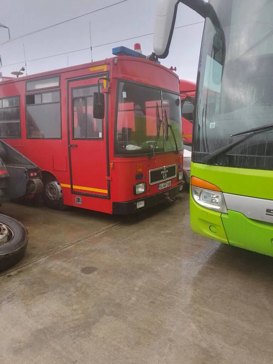 Vintage all aluminium motorhome - Image 1