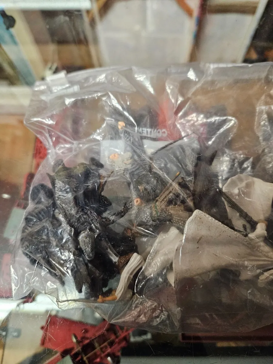 Lord of the Rings Figures - Image 3