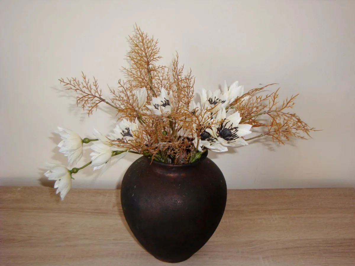 LAST CHANCE Vase with artificial flowers - Image 1