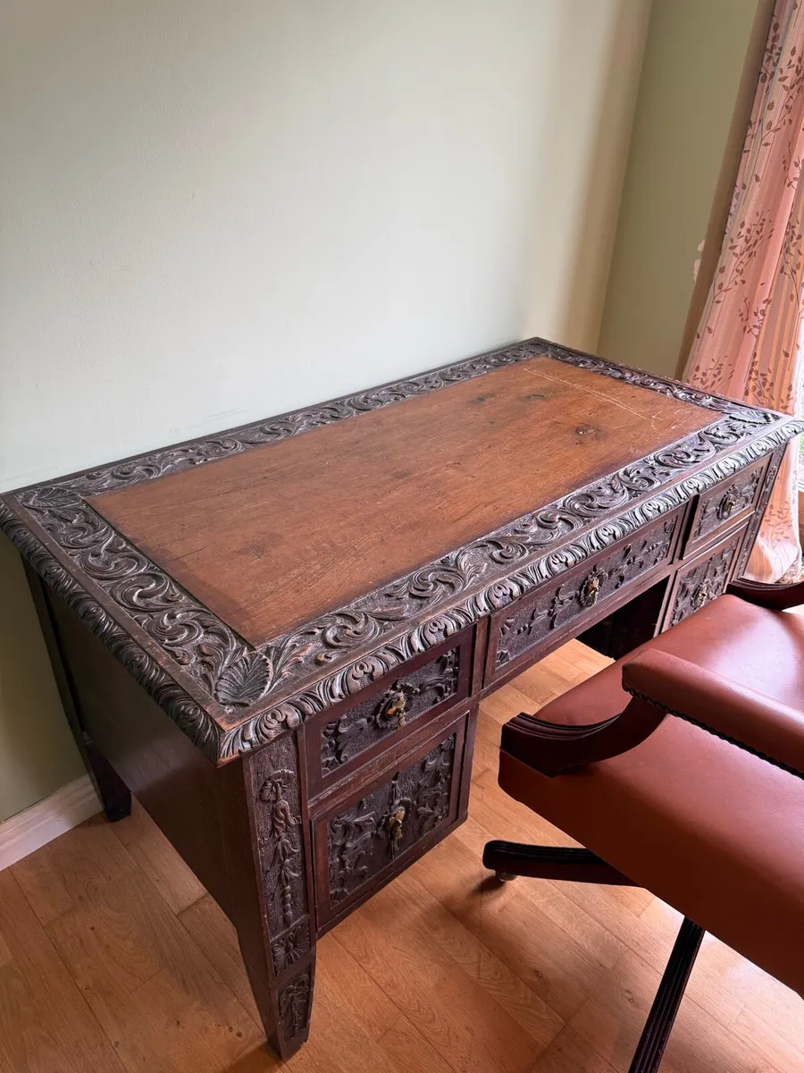 Writing desk - Image 1