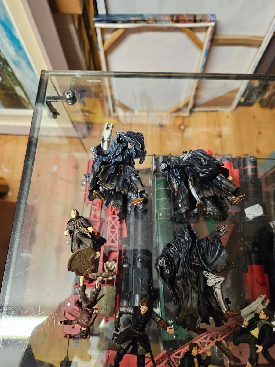 Lord of the Rings Figures - Image 1