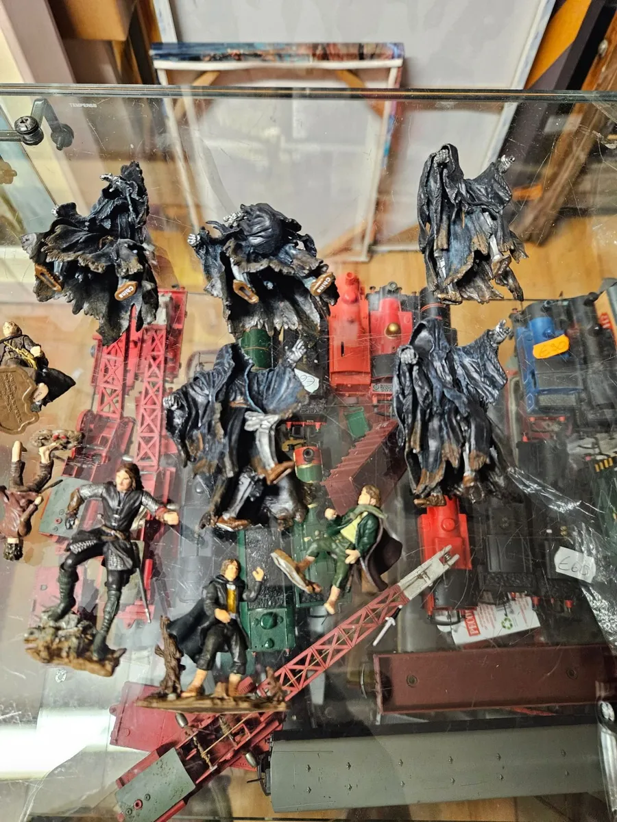 Lord of the Rings Figures - Image 4