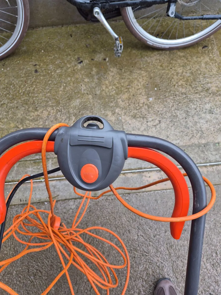 Lawn mower - Image 4