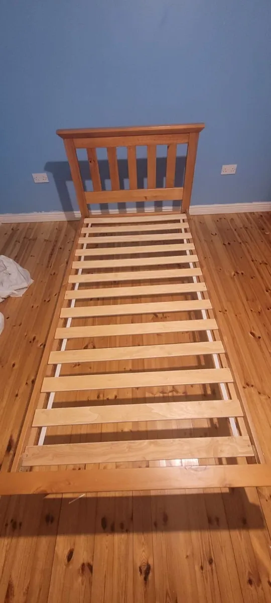 Bed and locker - Image 2