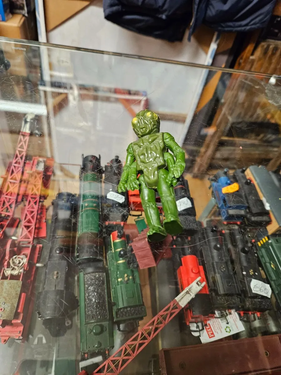 Vintage Battlestar Galactia Figure - Image 2