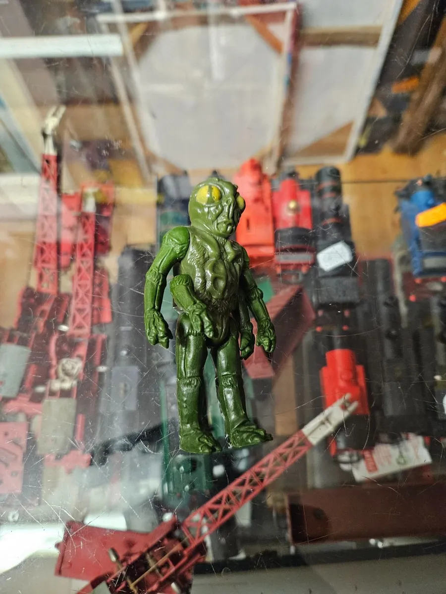 Vintage Battlestar Galactia Figure - Image 3