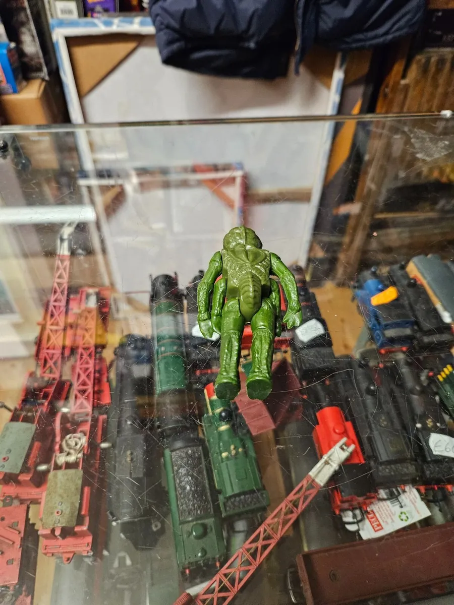 Vintage Battlestar Galactia Figure - Image 4