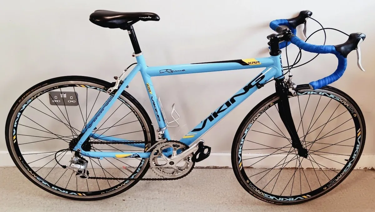 Viking road bike in great condition - Image 1