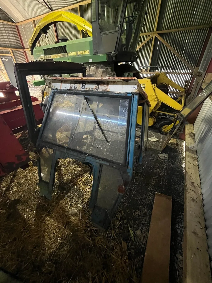 Ford 3600 Fritzmeier cab - Image 1