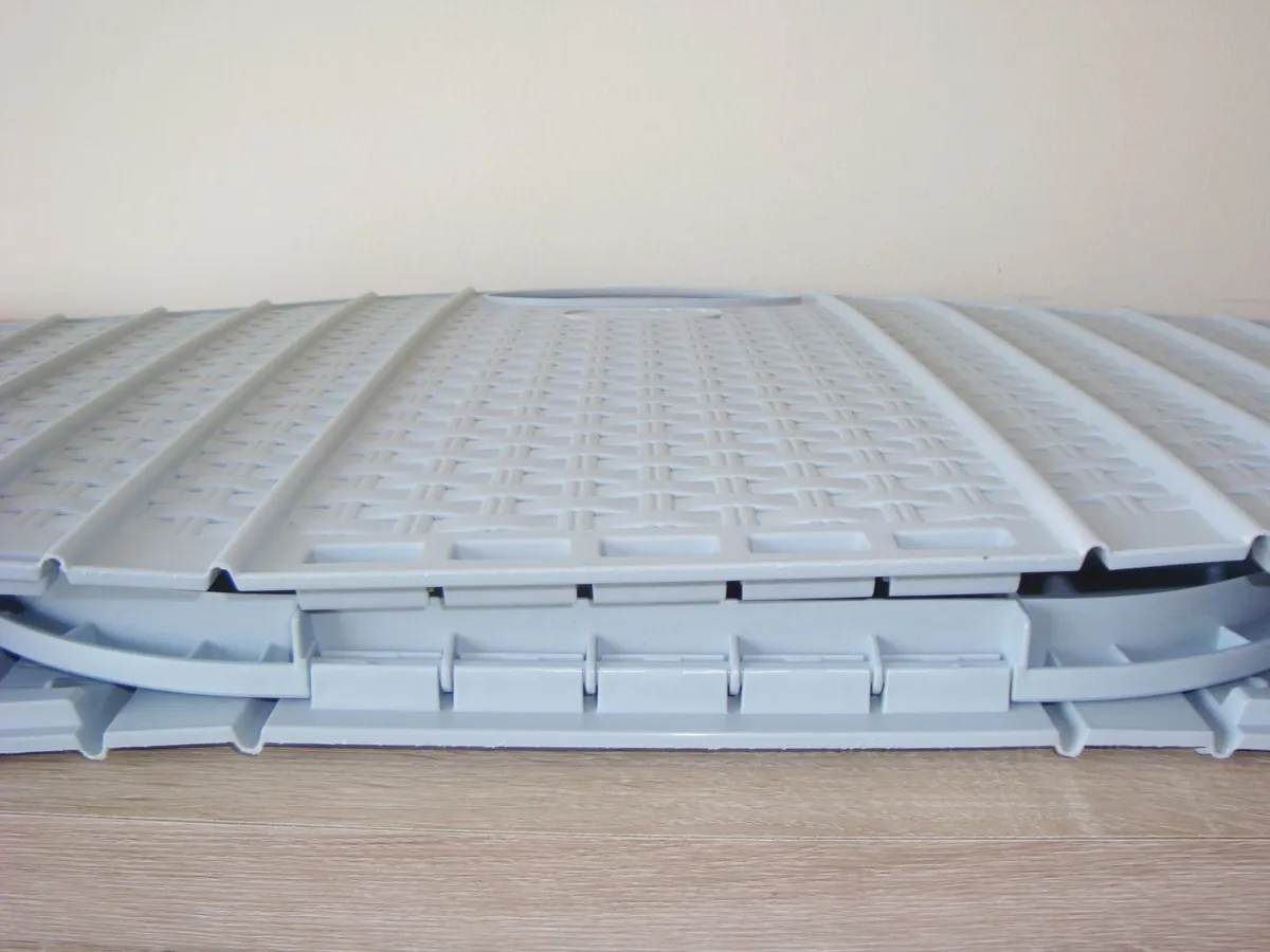 LAST CHANCE Fold flat laundry basket 38l - Image 1