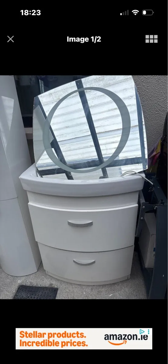 Toilet sink mirror and wall unit - Image 2