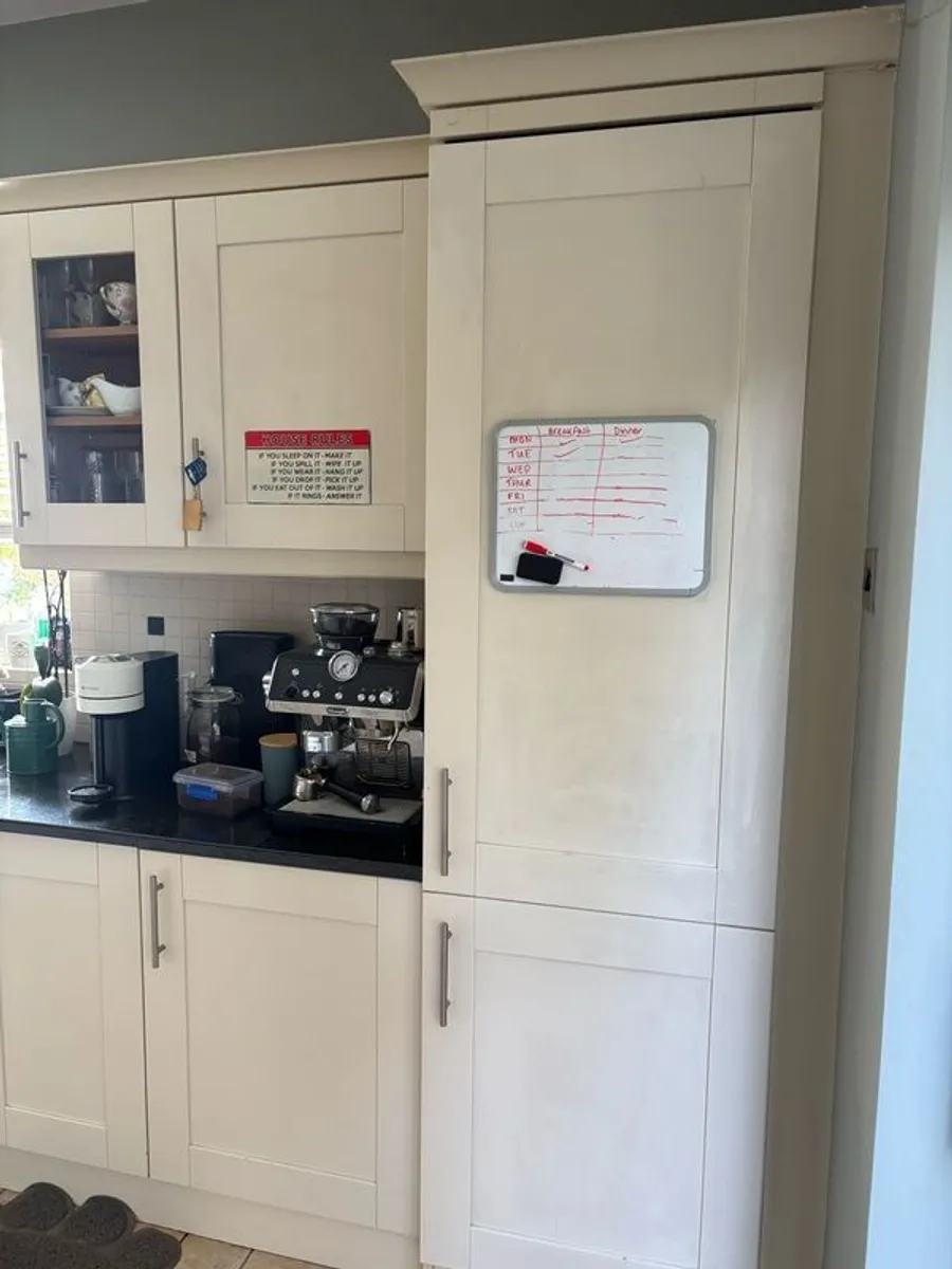 Fitted Kitchen - Image 2