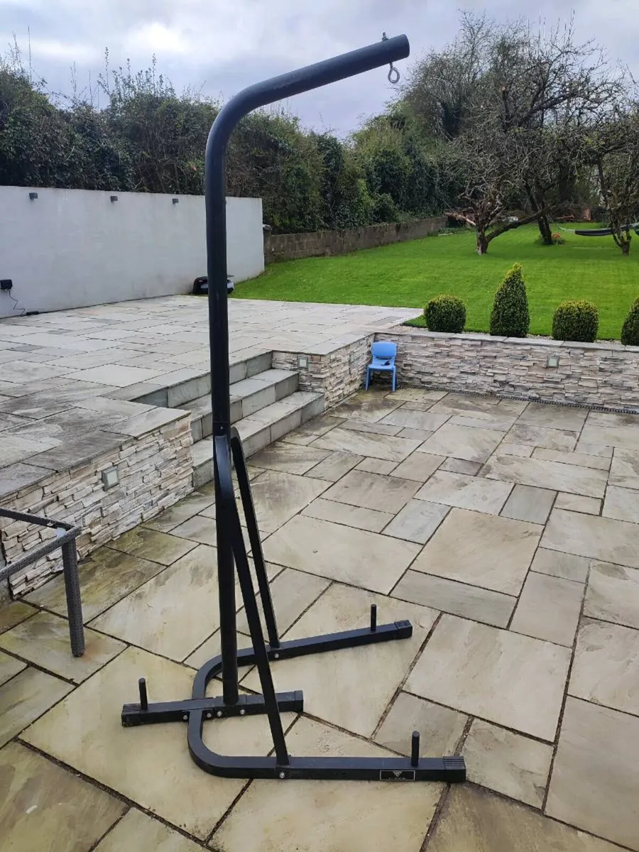 Hit fitness boxing bag stand